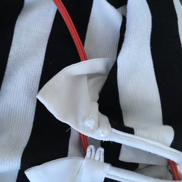 BLACK AND WHITE COLLARS STRIPED SWEATER WITG SHEER - Picture 4 of 8